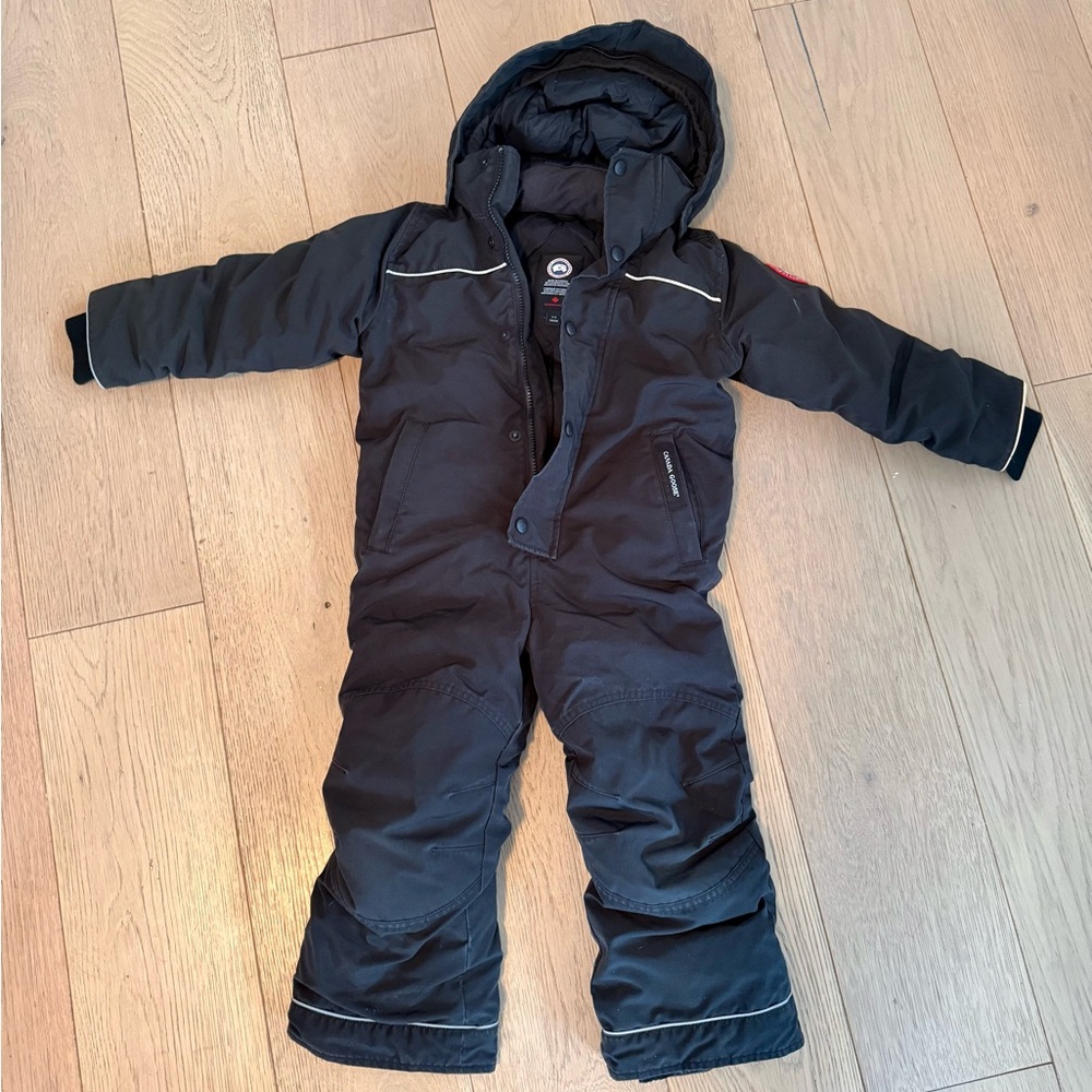 Auth. Canada Goose Kids Grizzly Snowsuit 4-5T❄️